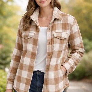 Women’s Natural Reflections -Sherpa Lined Plaid Shacket Jacket – Size Medium